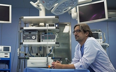 El Dr. Diego González Rivas revoluciona el Congreso Silver Economy con su visión de una cirugía torácica mínimamente invasiva al servicio del envejecimiento activo