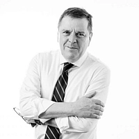 Sr. D. Raúl Conde
